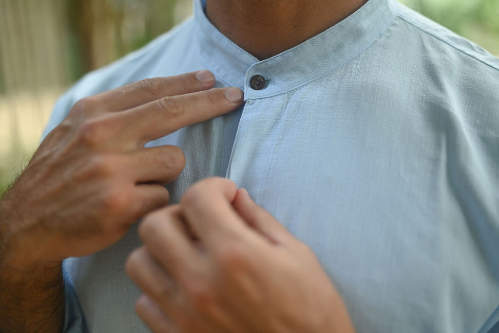 Chemise à col mao en bambou. Manches longues