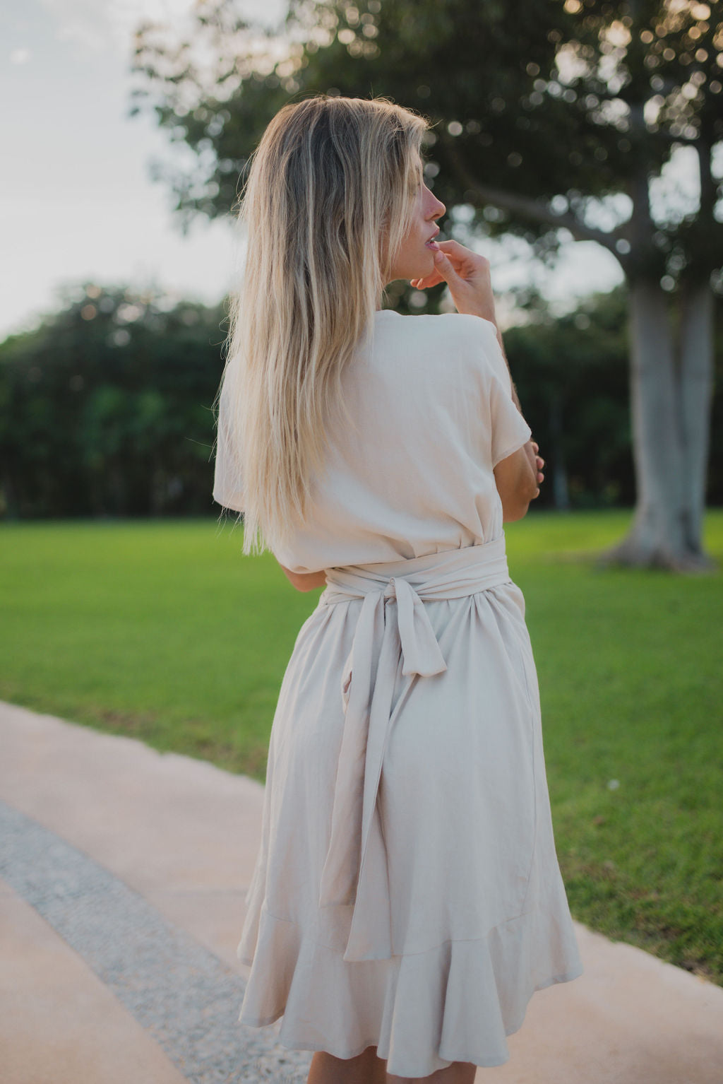 ESPÍRITU vestido envuelto corto de bambú